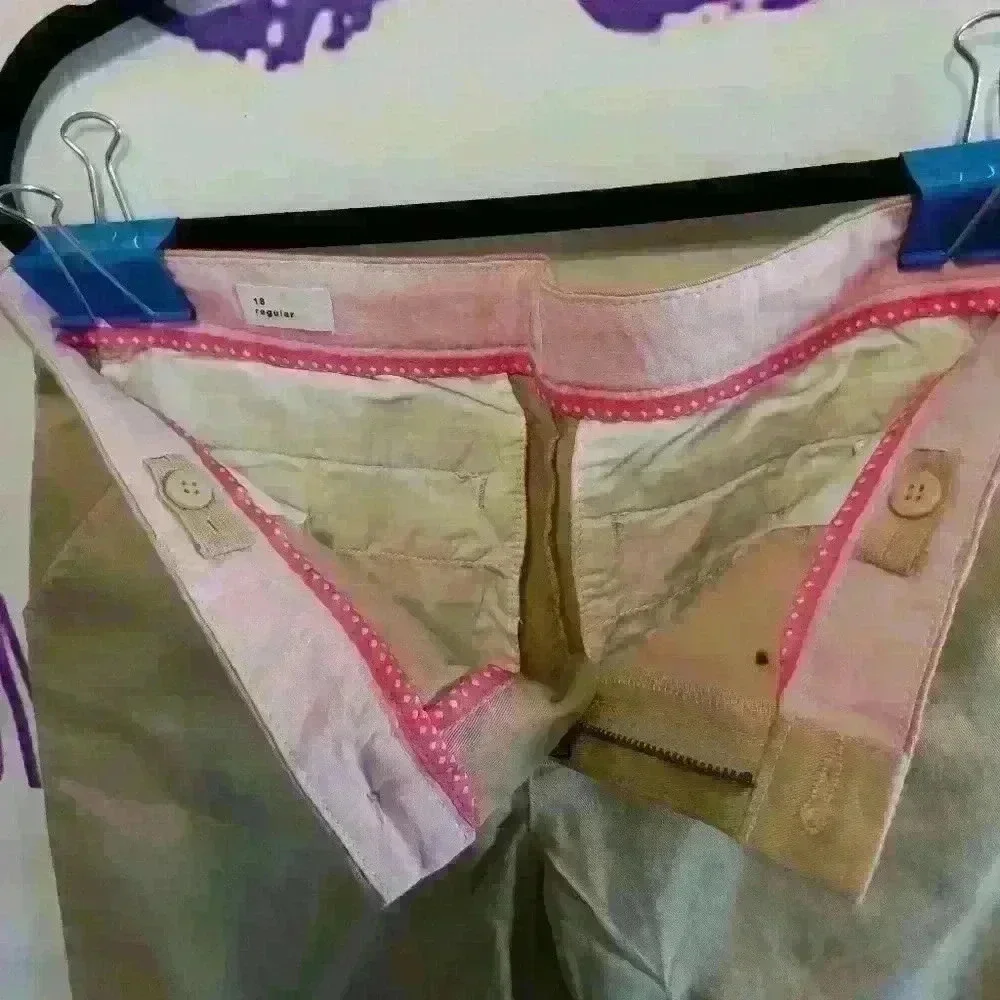 Gap kids size 18 regular khaki pants with pink waistband new w tags size 18